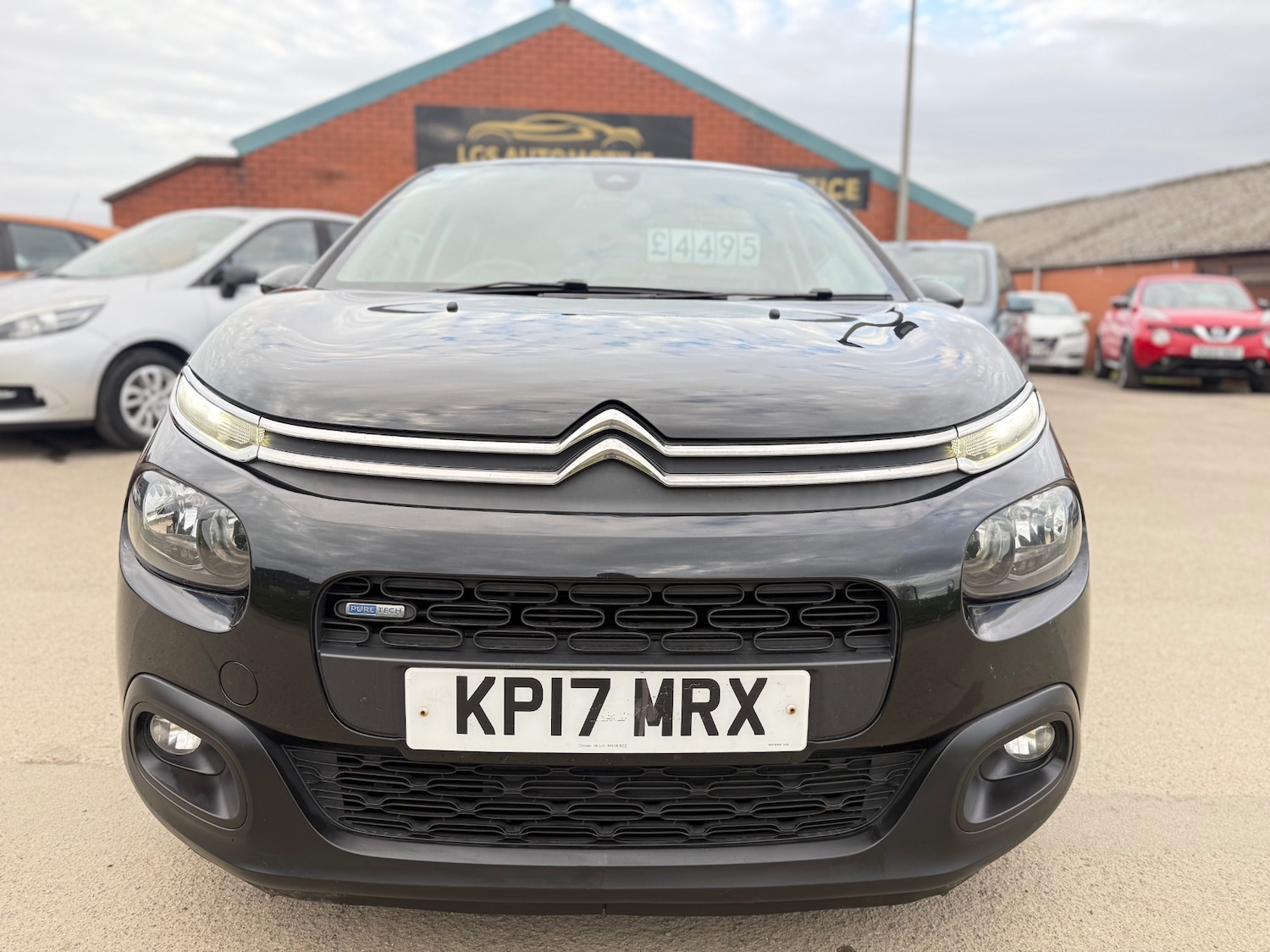Used Citroen C3 2017 for sale - 76470924: Photo 2