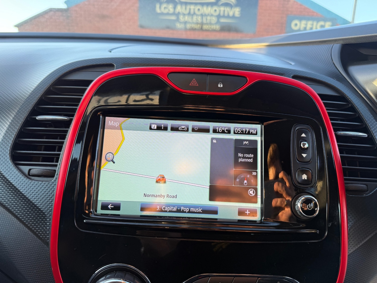 Used Renault Captur 2015 for sale - 77938283: Photo 18