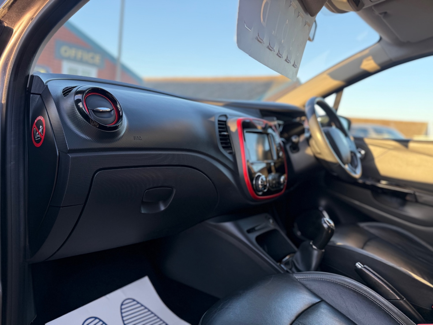 Used Renault Captur 2015 for sale - 77938283: Photo 21