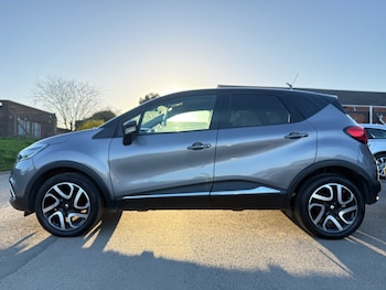 Used Renault Captur 2015 for sale - 77938283: Photo