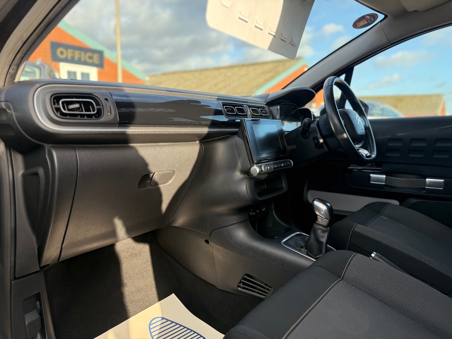 Used Citroen C3 2017 for sale - 76897143: Photo 19