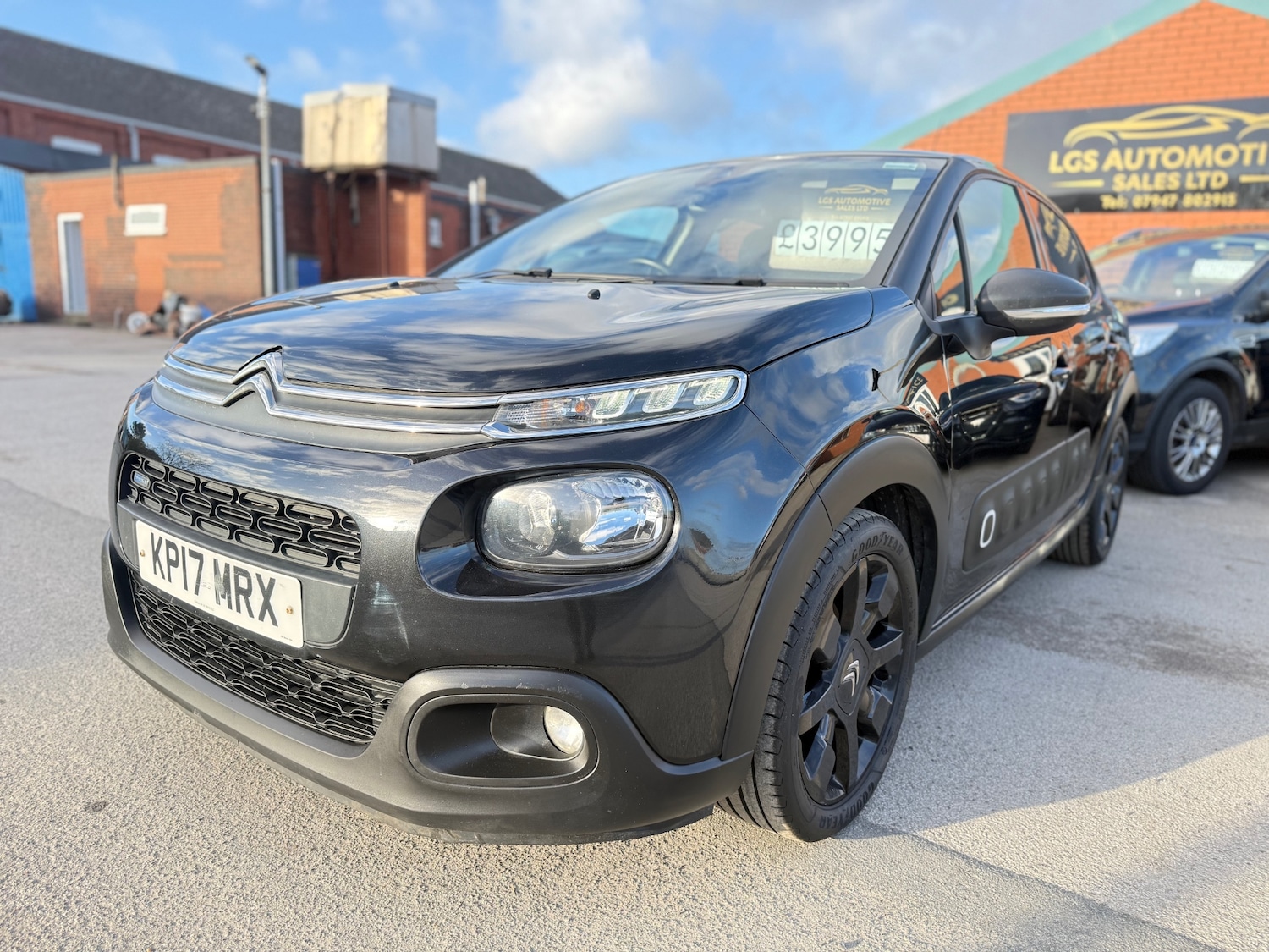 Used Citroen C3 2017 for sale - 76897143: Photo 3