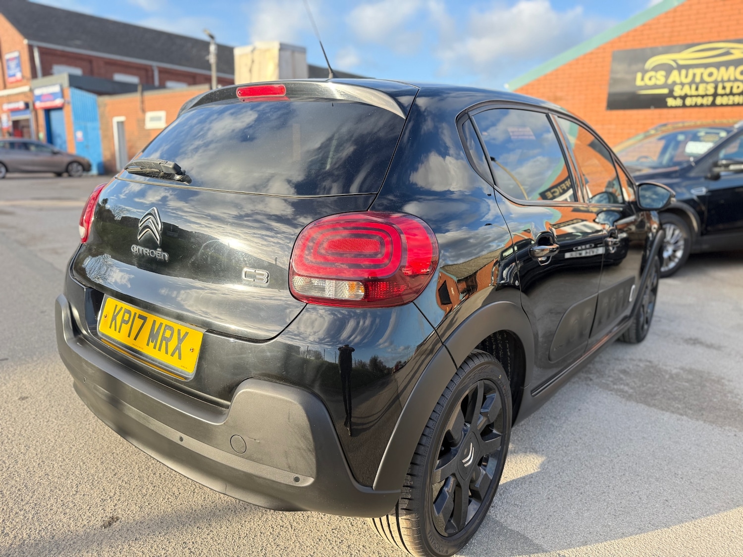 Used Citroen C3 2017 for sale - 76897143: Photo 8