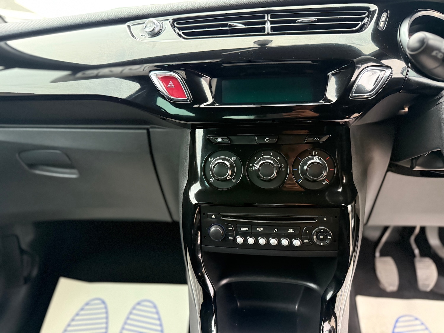 Used Citroen DS3 2014 for sale - 76396772: Photo 10