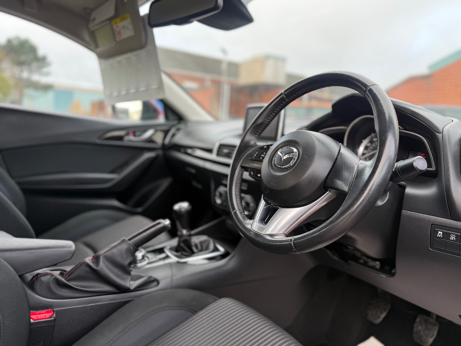 Used Mazda Mazda3 2014 for sale - 76854870: Photo 9