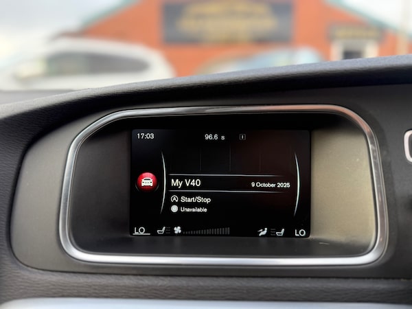 Used Volvo V40 2015 for sale - 76225155: Photo 14
