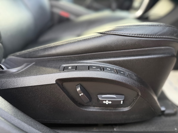 Used Volvo V40 2015 for sale - 76225155: Photo 17