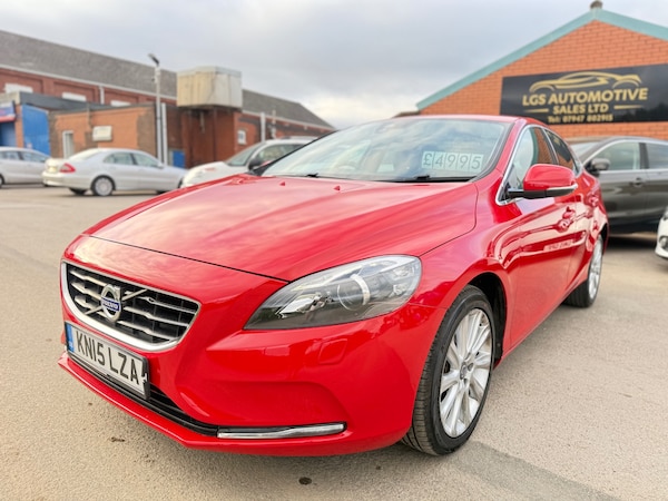 Used Volvo V40 2015 for sale - 76225155: Photo 3