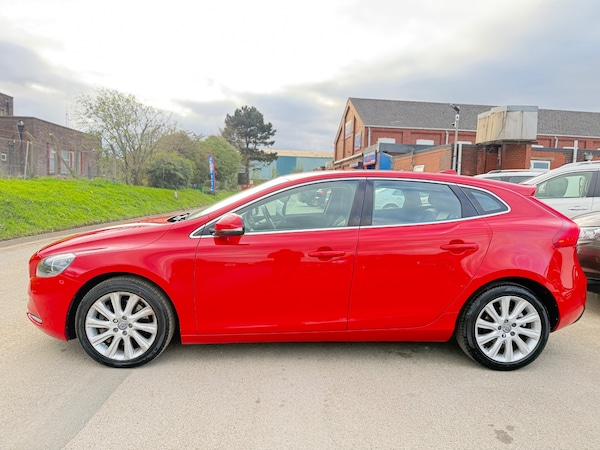 Used Volvo V40 2015 for sale - 76225155: Photo 4
