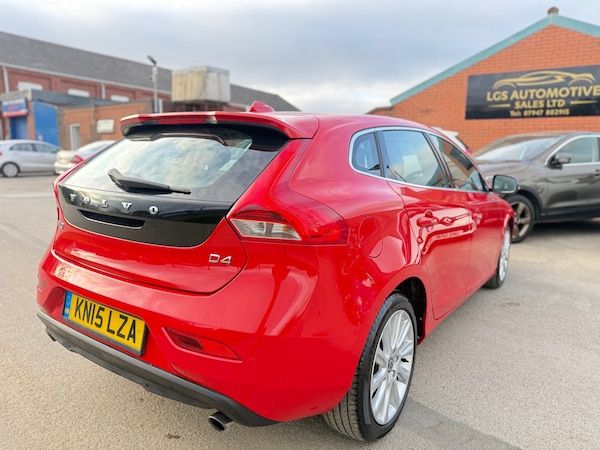Used Volvo V40 2015 for sale - 76225155: Photo 8