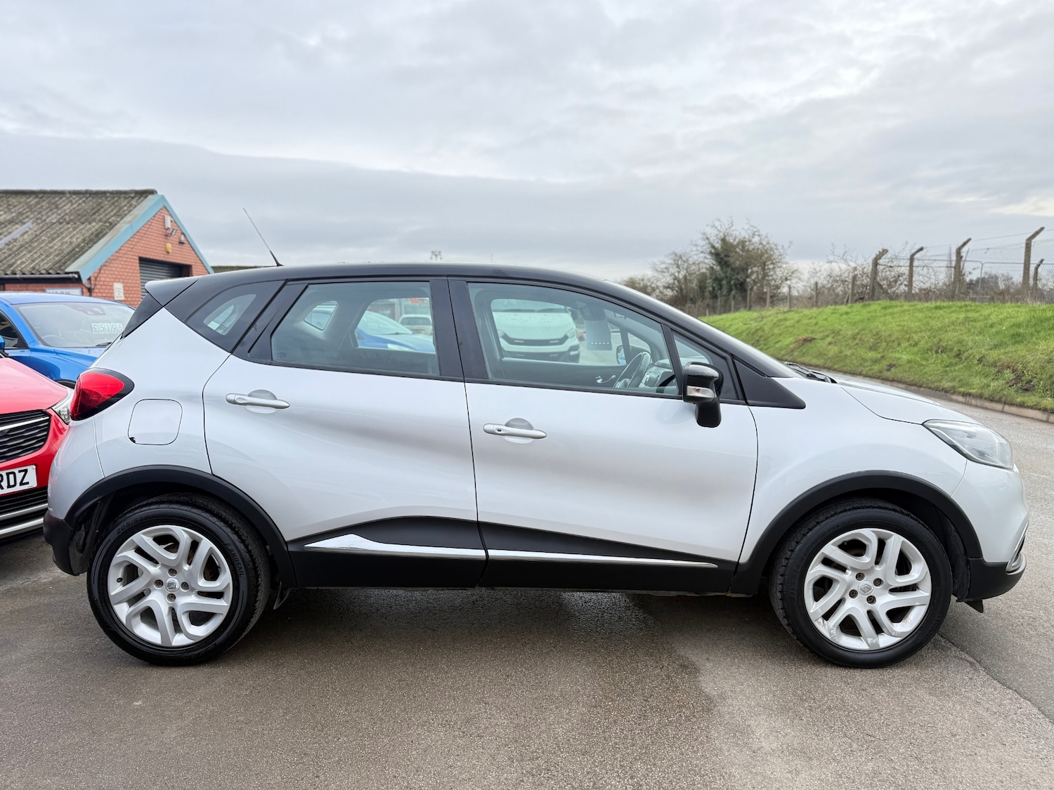 Used Renault Captur 2016 for sale - 77636530: Photo 5