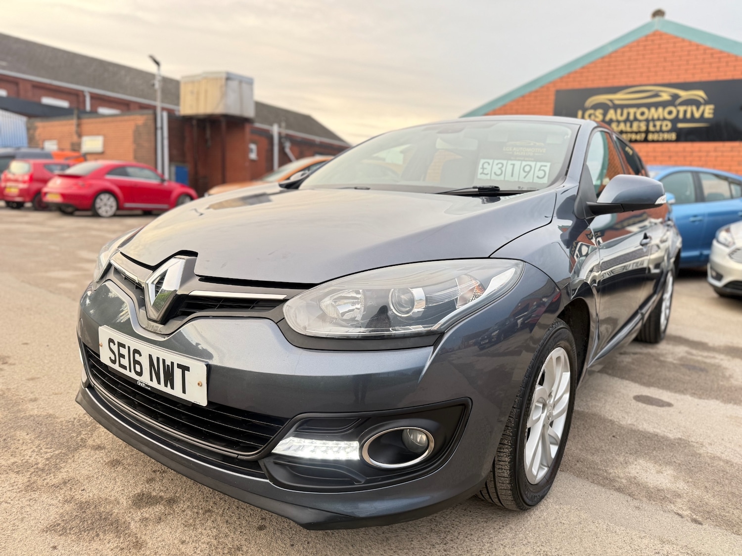 Used Renault Megane 2016 for sale - 76713336: Photo 3