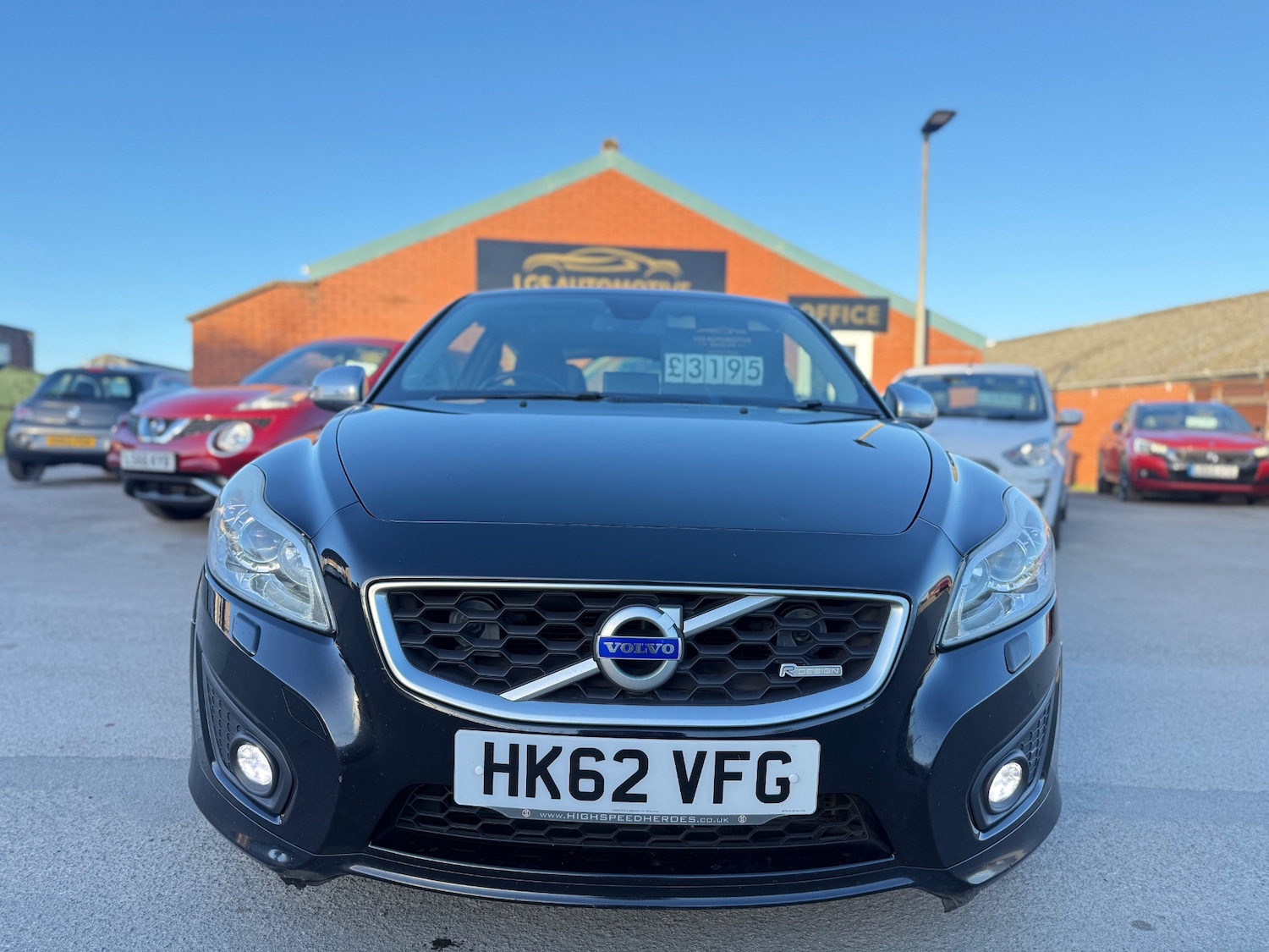 Used Volvo C30 2013 for sale - 77089923: Photo 2