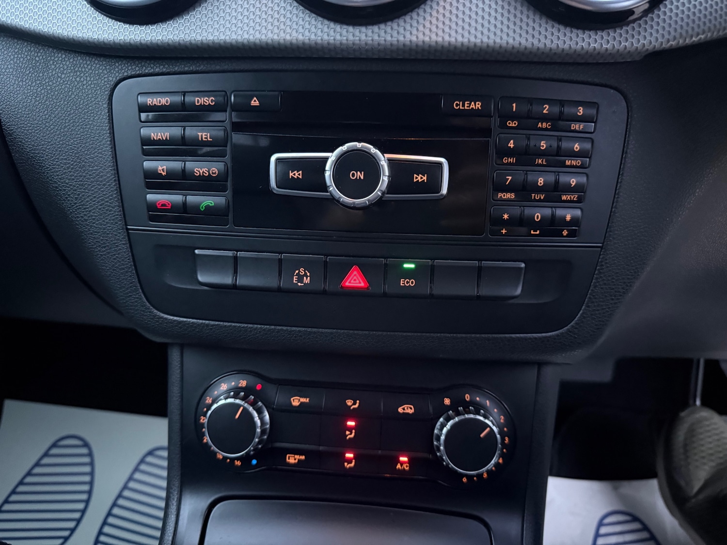 Used Mercedes-Benz B Class 2014 for sale - 76418531: Photo 11