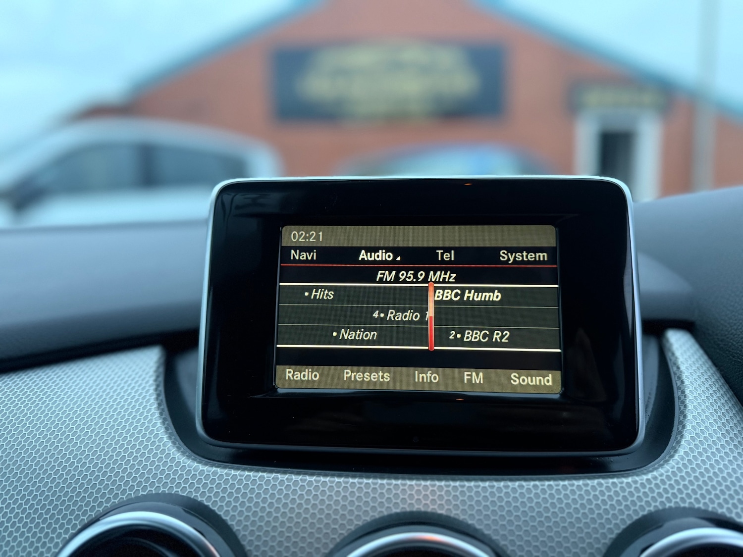 Used Mercedes-Benz B Class 2014 for sale - 76418531: Photo 14