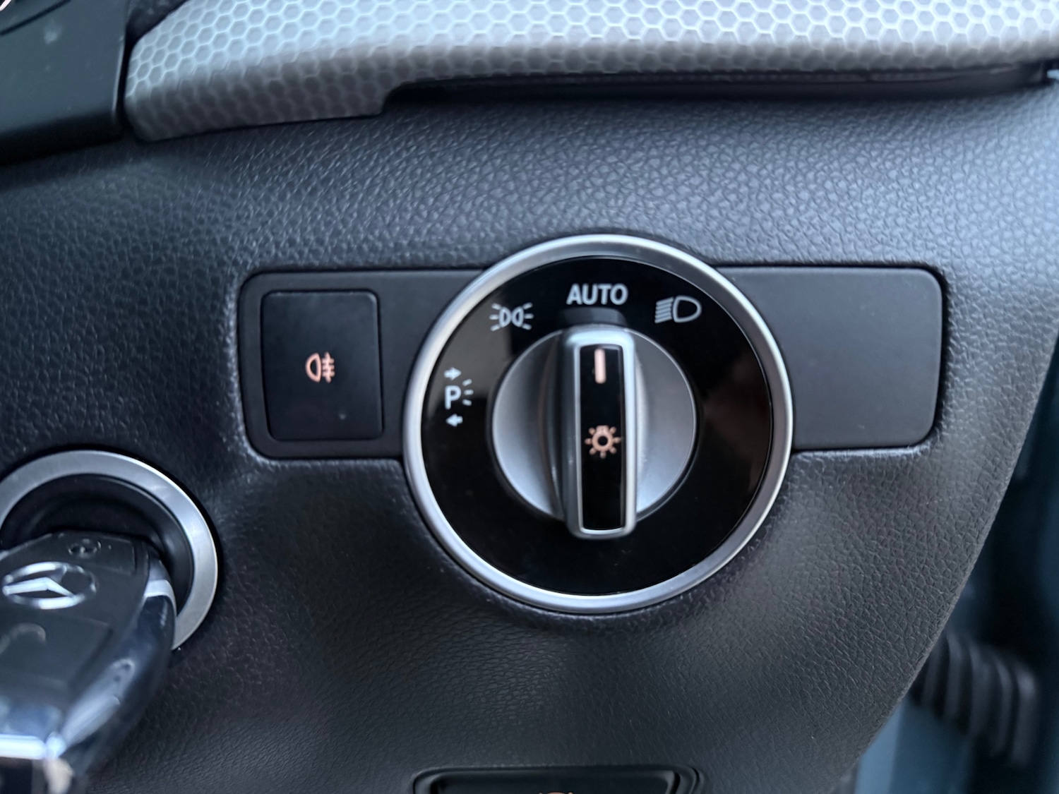 Used Mercedes-Benz B Class 2014 for sale - 76418531: Photo 16