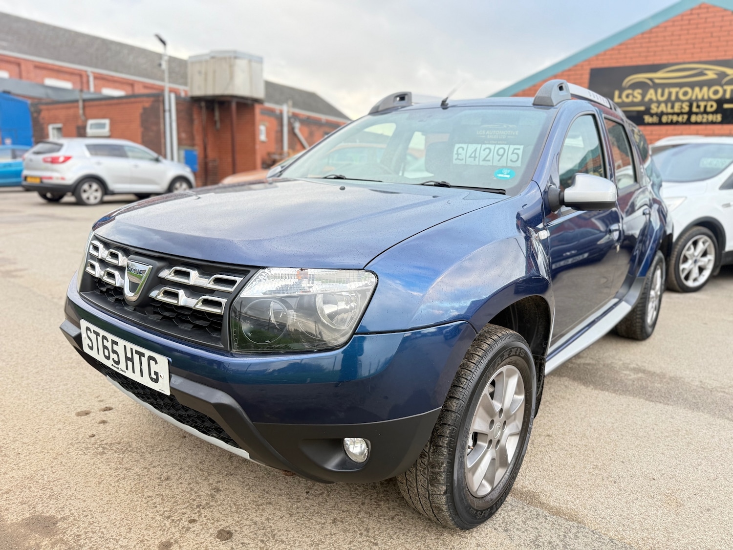 Used Dacia Duster 2015 for sale - 76334867: Photo 3