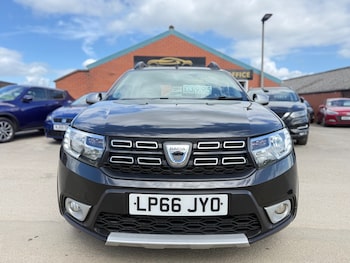 Used Dacia Sandero Stepway 2017 for sale - 78274184: Photo