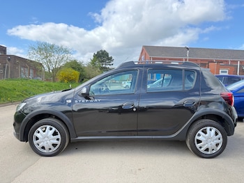 Used Dacia Sandero Stepway 2017 for sale - 78274184: Photo