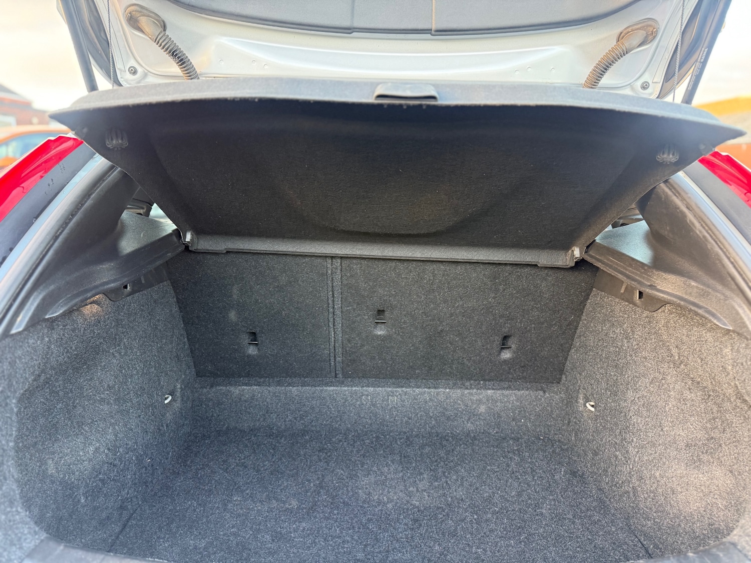 Used Volvo V40 2014 for sale - 76605510: Photo 16