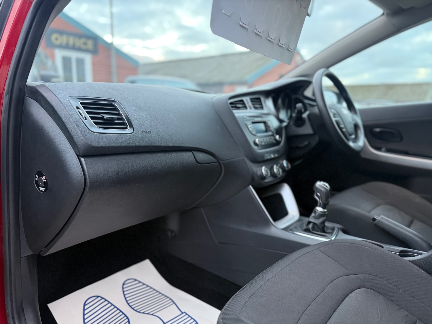 Used Kia Ceed 2013 for sale - 76910946: Photo 12