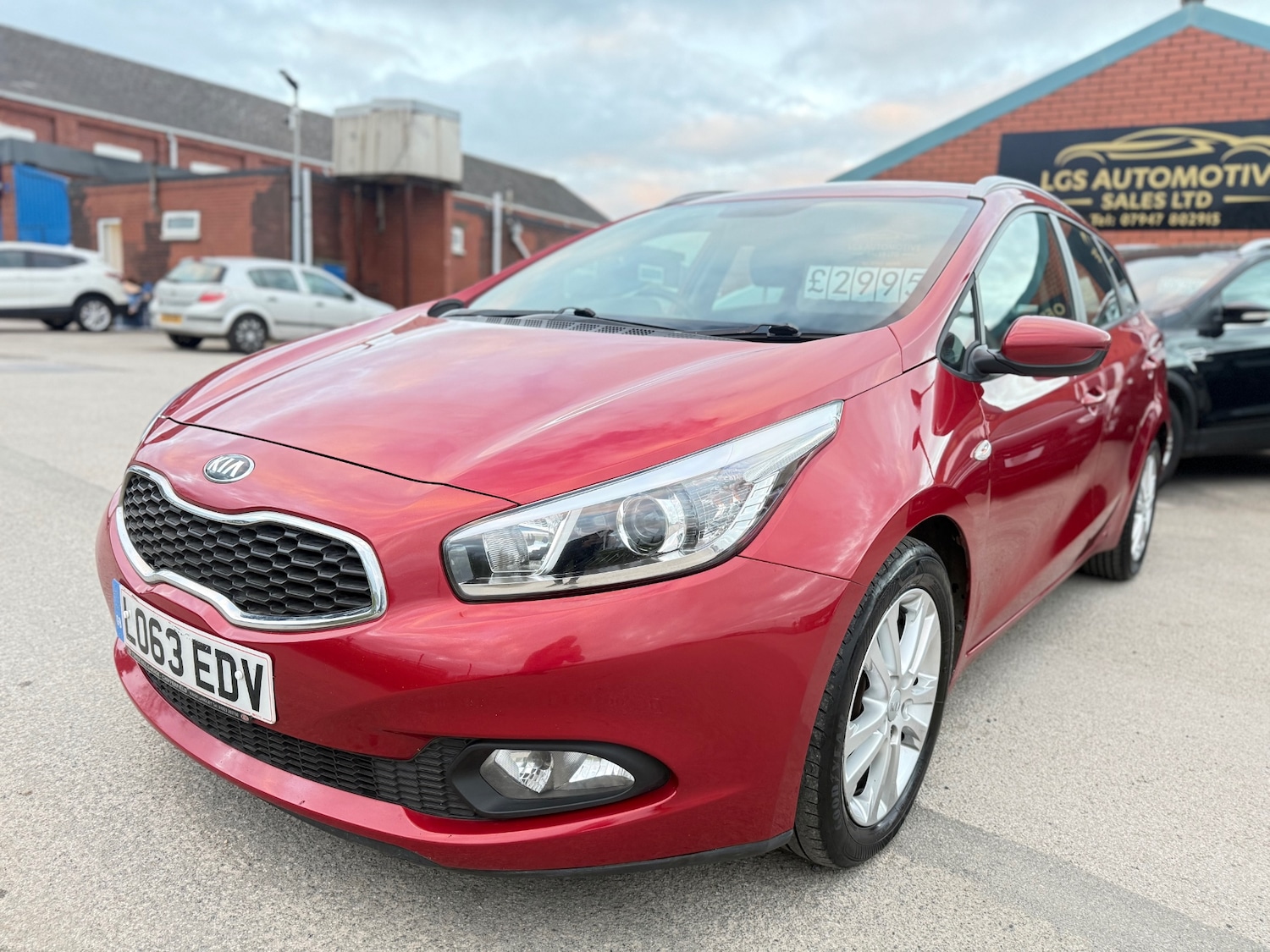 Used Kia Ceed 2013 for sale - 76910946: Photo 3