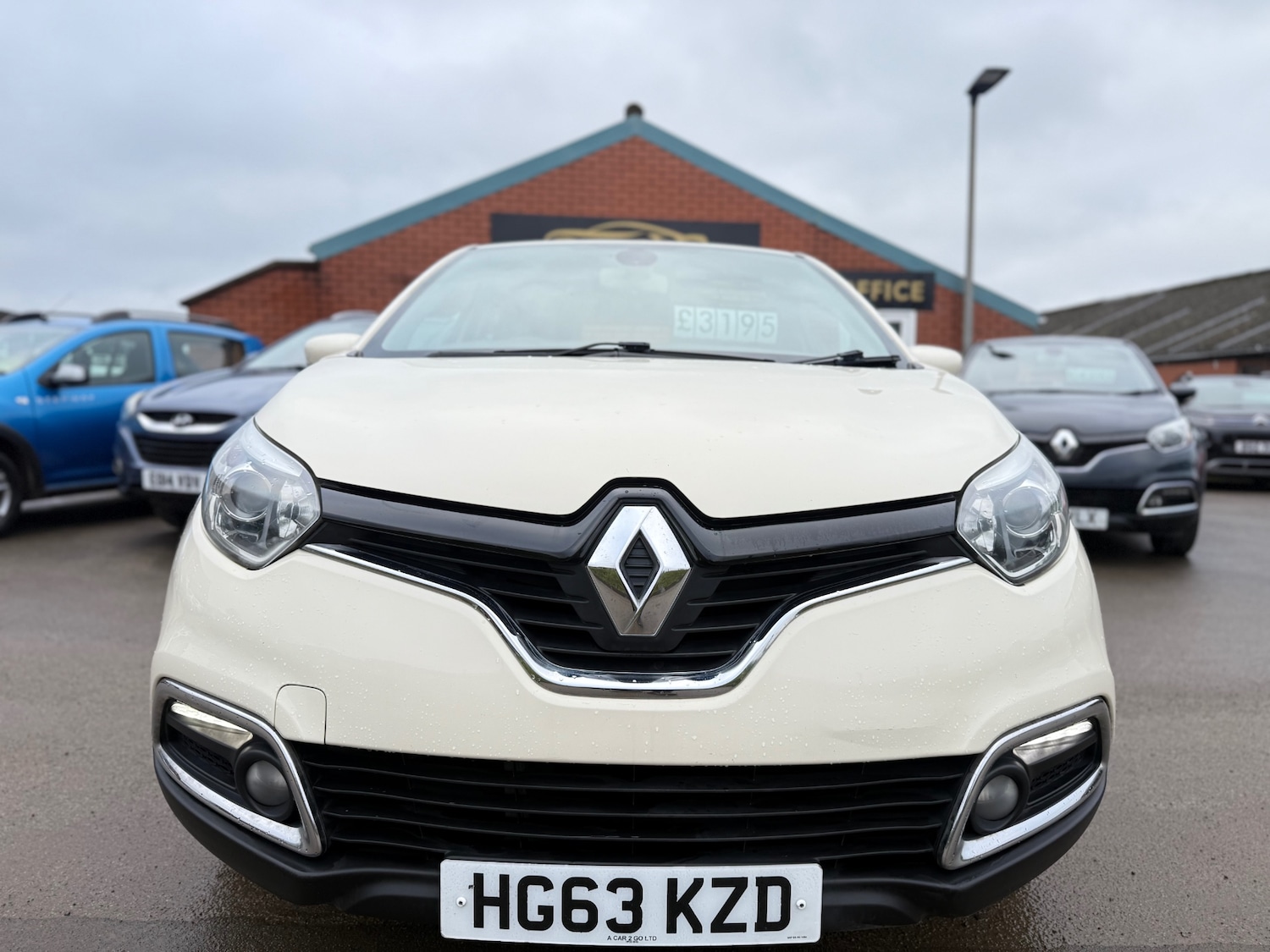 Used Renault Captur 2014 for sale - 77438500: Photo 2