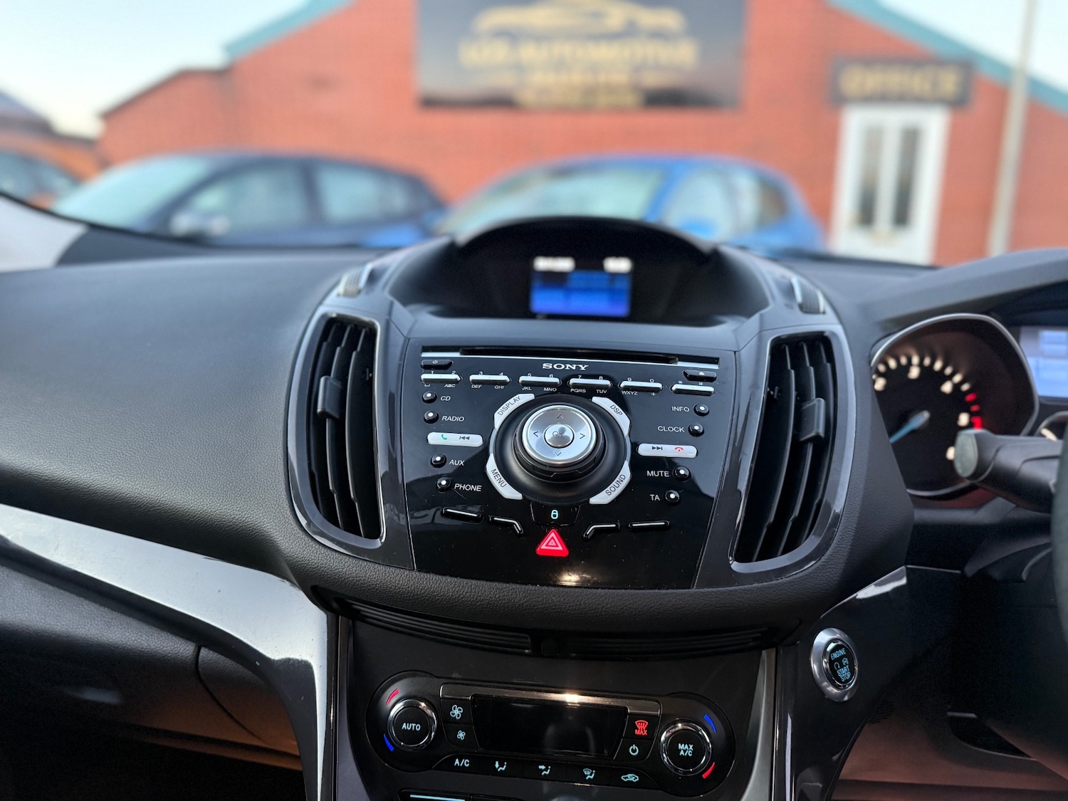 Used Ford Kuga 2014 for sale - 76741052: Photo 11