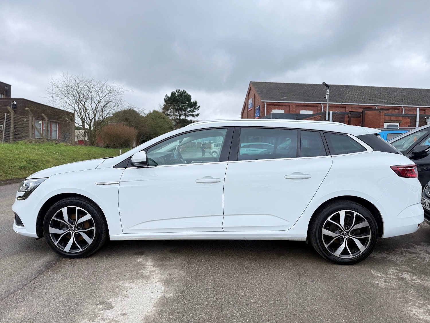 Used Renault Megane 2020 for sale - 77483795: Photo 4