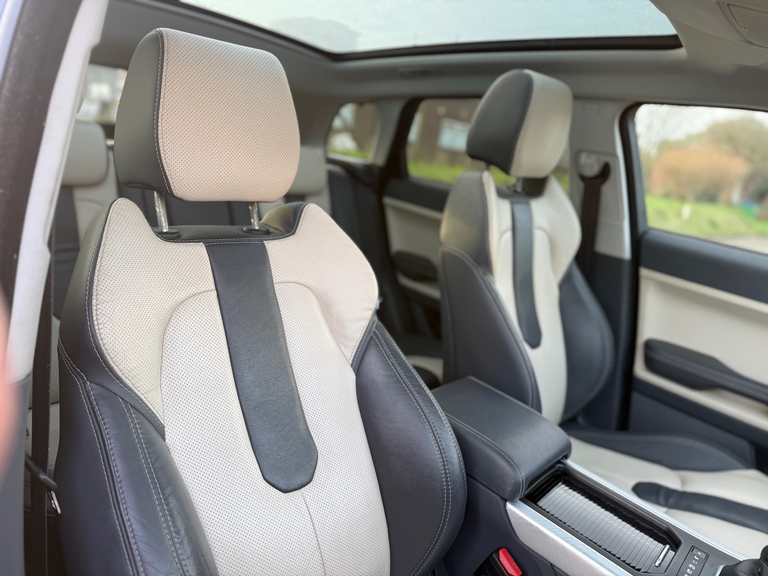 Used Land Rover Range Rover Evoque 2014 for sale - 77140823: Photo 11