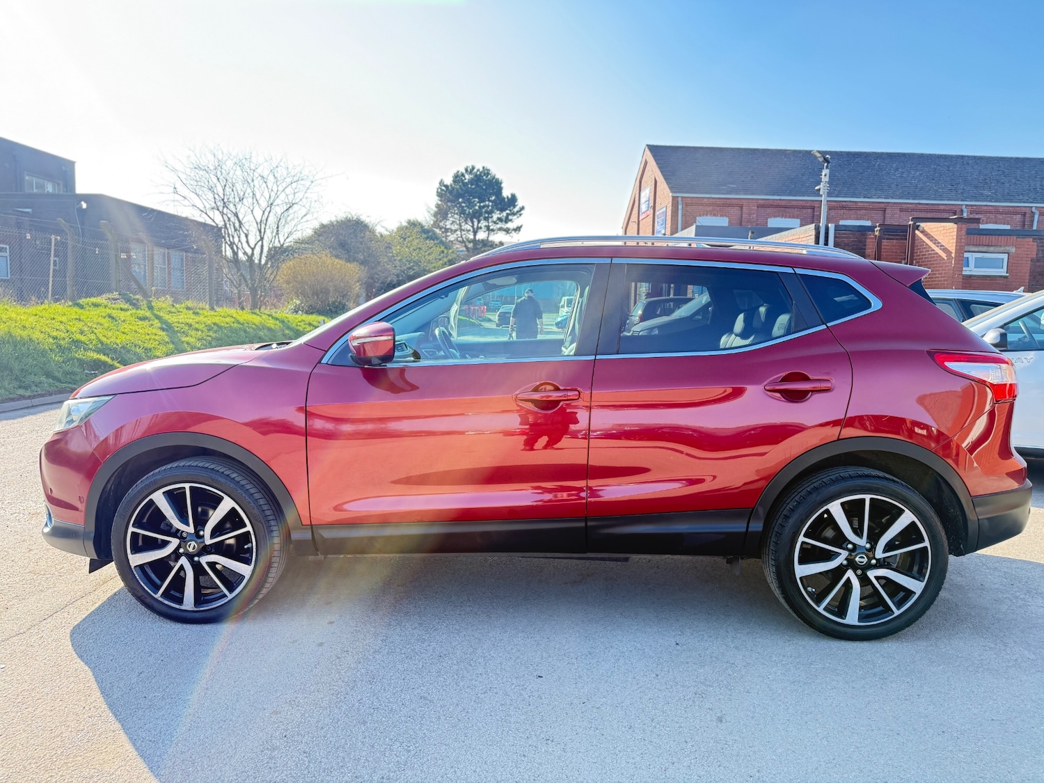 Used Nissan Qashqai 2014 for sale - 77766803: Photo 4