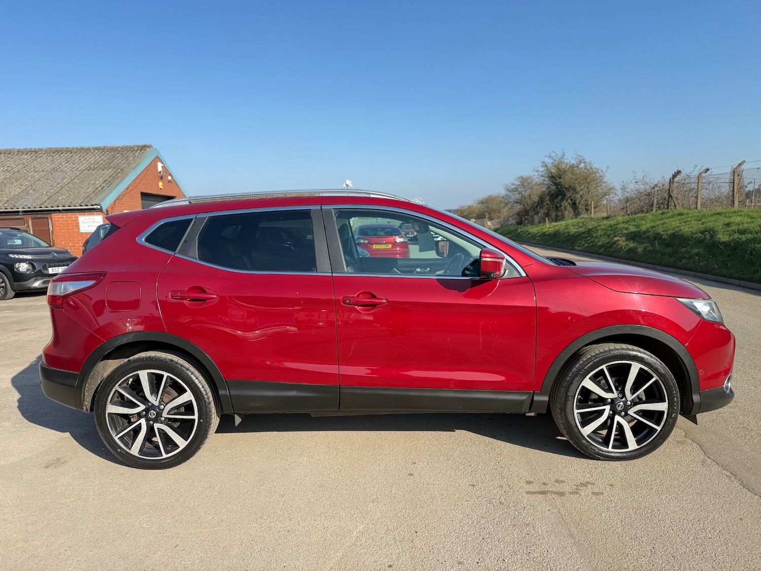 Used Nissan Qashqai 2014 for sale - 77766803: Photo 5