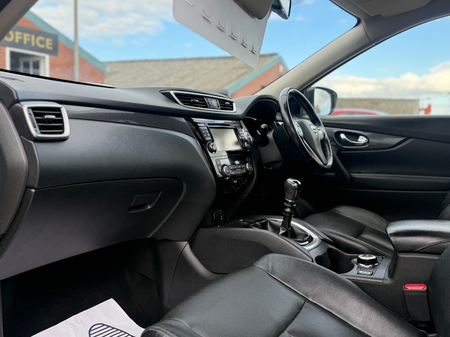Used Nissan X-Trail 2017 for sale - 76041115: Photo 14