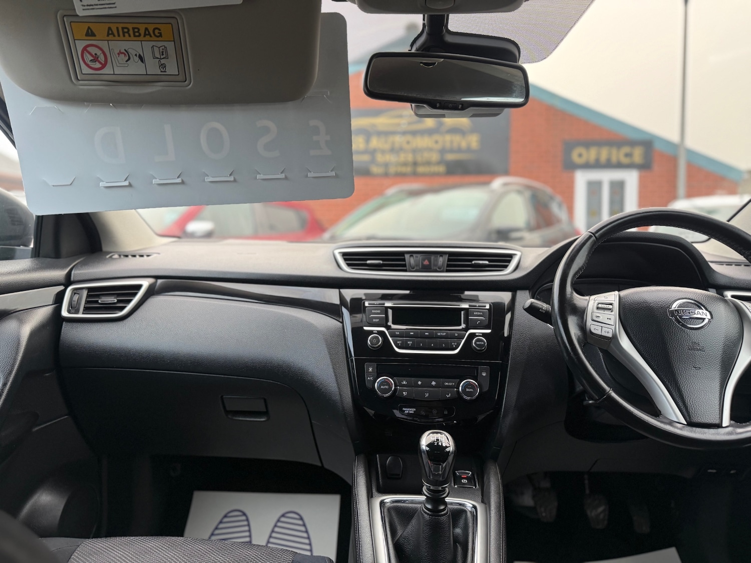 Used Nissan Qashqai 2015 for sale - 77015003: Photo 12