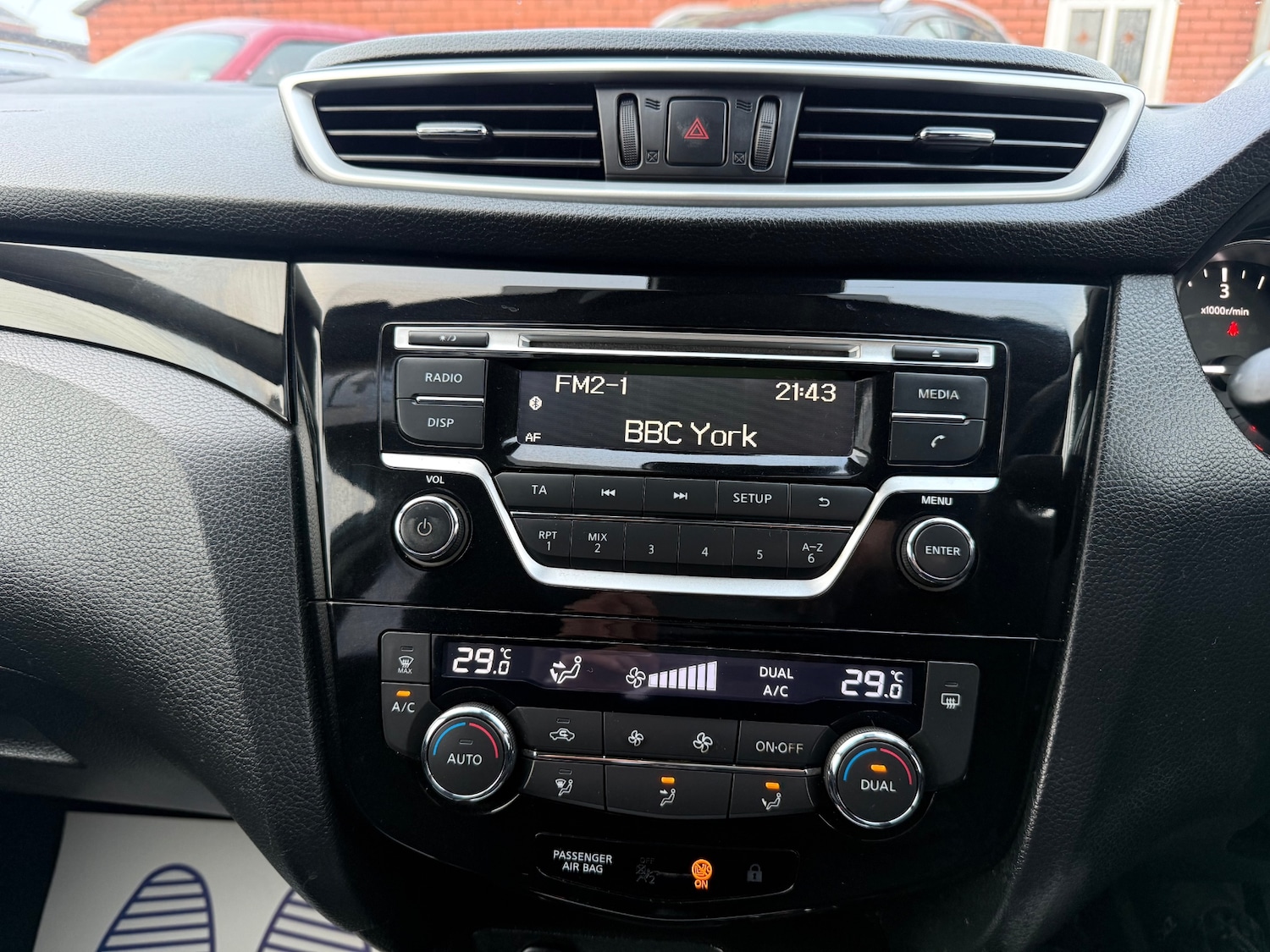 Used Nissan Qashqai 2015 for sale - 77015003: Photo 13