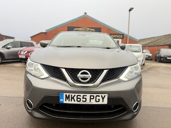 Used Nissan Qashqai 2015 for sale - 77015003: Photo