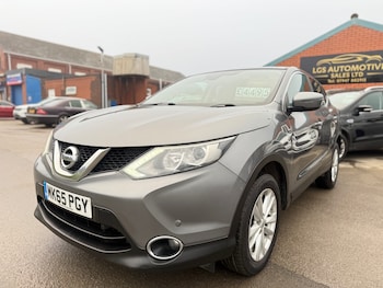 Used Nissan Qashqai 2015 for sale - 77015003: Photo