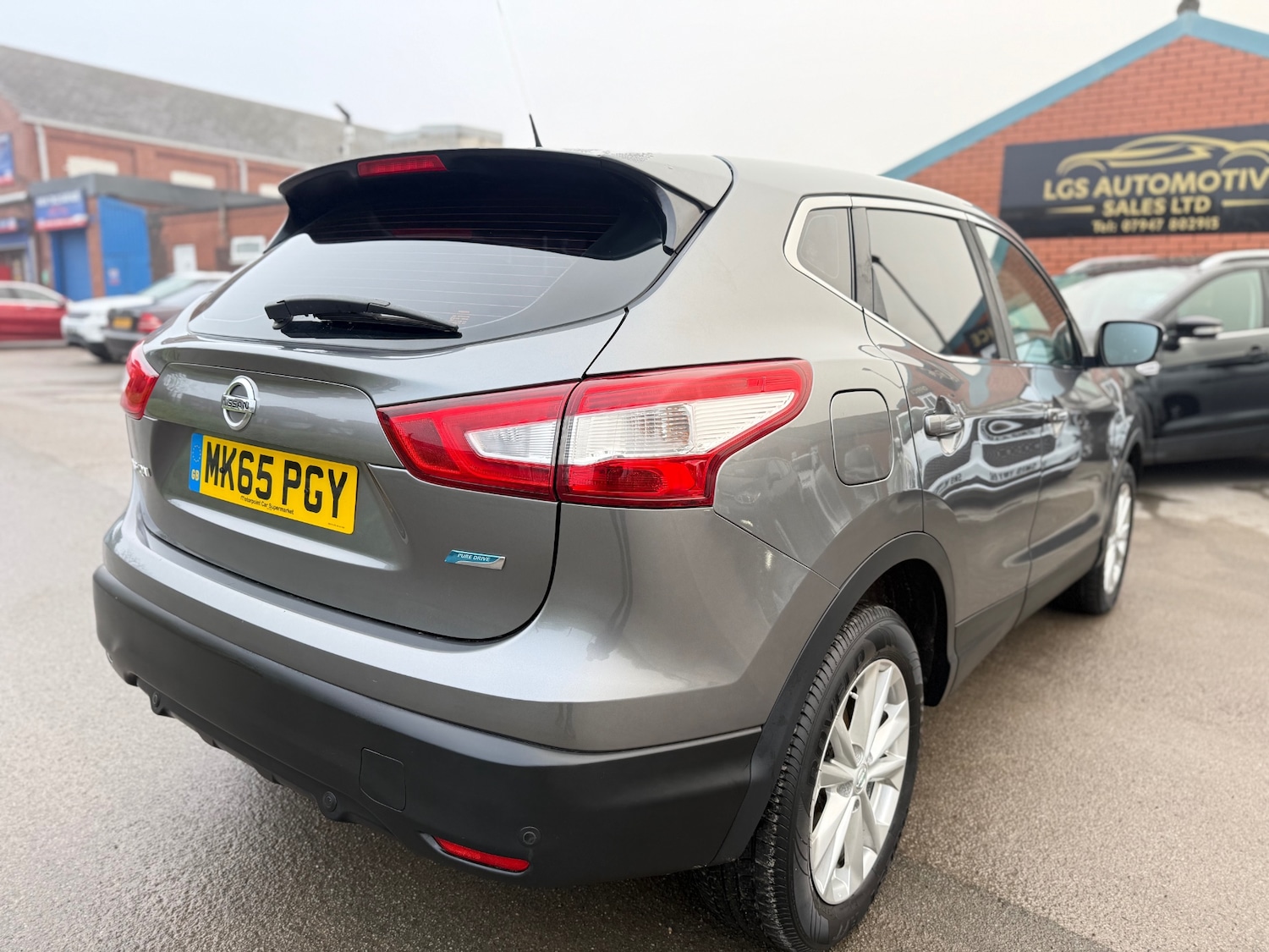 Used Nissan Qashqai 2015 for sale - 77015003: Photo 8