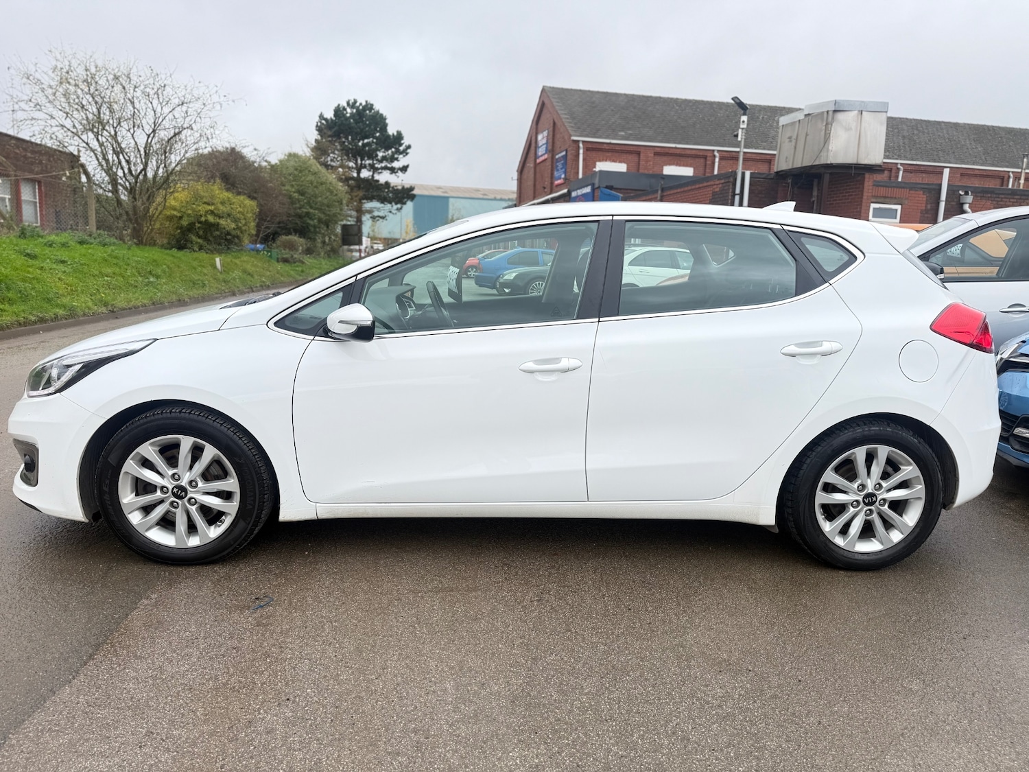 Used Kia Ceed 2018 for sale - 76559724: Photo 4