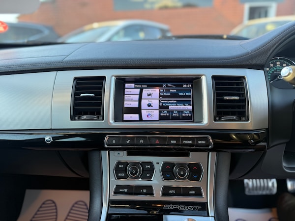 Used Jaguar XF 2012 for sale - 76058266: Photo 13