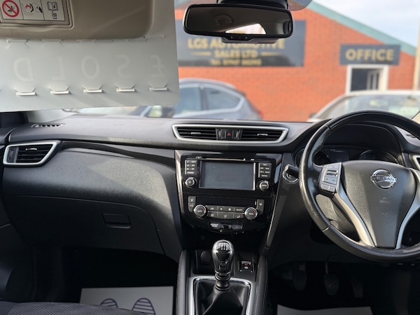 Used Nissan Qashqai 2015 for sale - 76011486: Photo 12