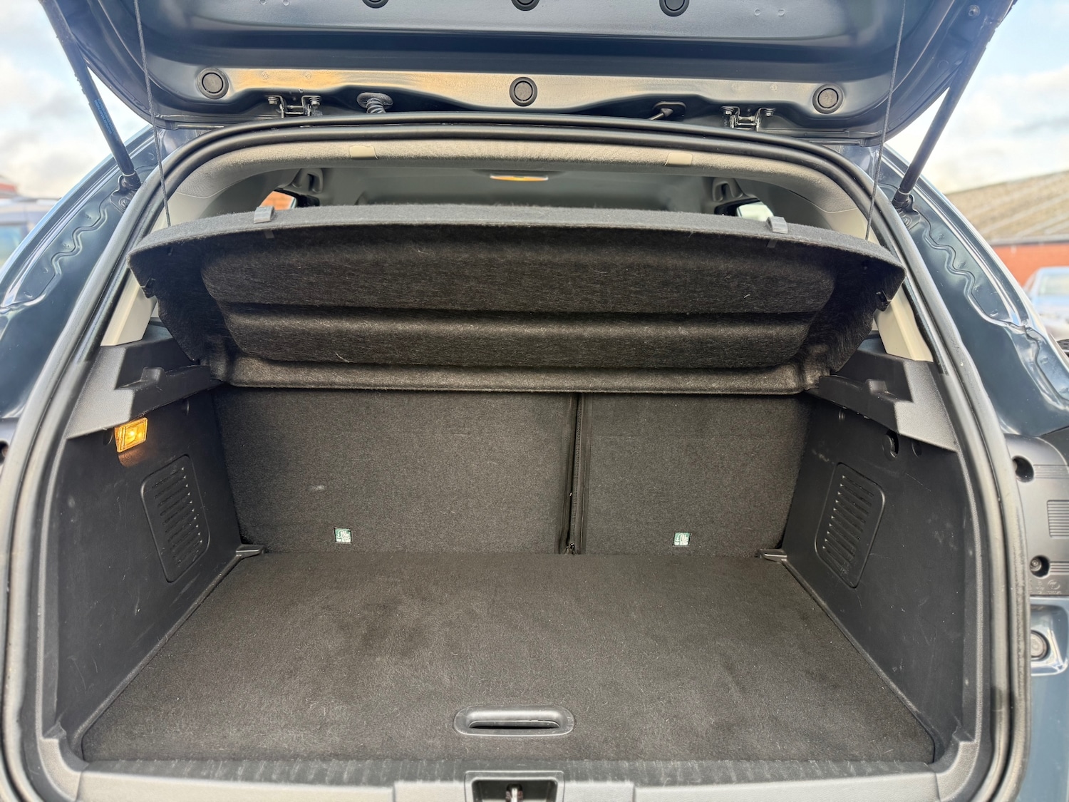 Used Renault Captur 2017 for sale - 77264560: Photo 15