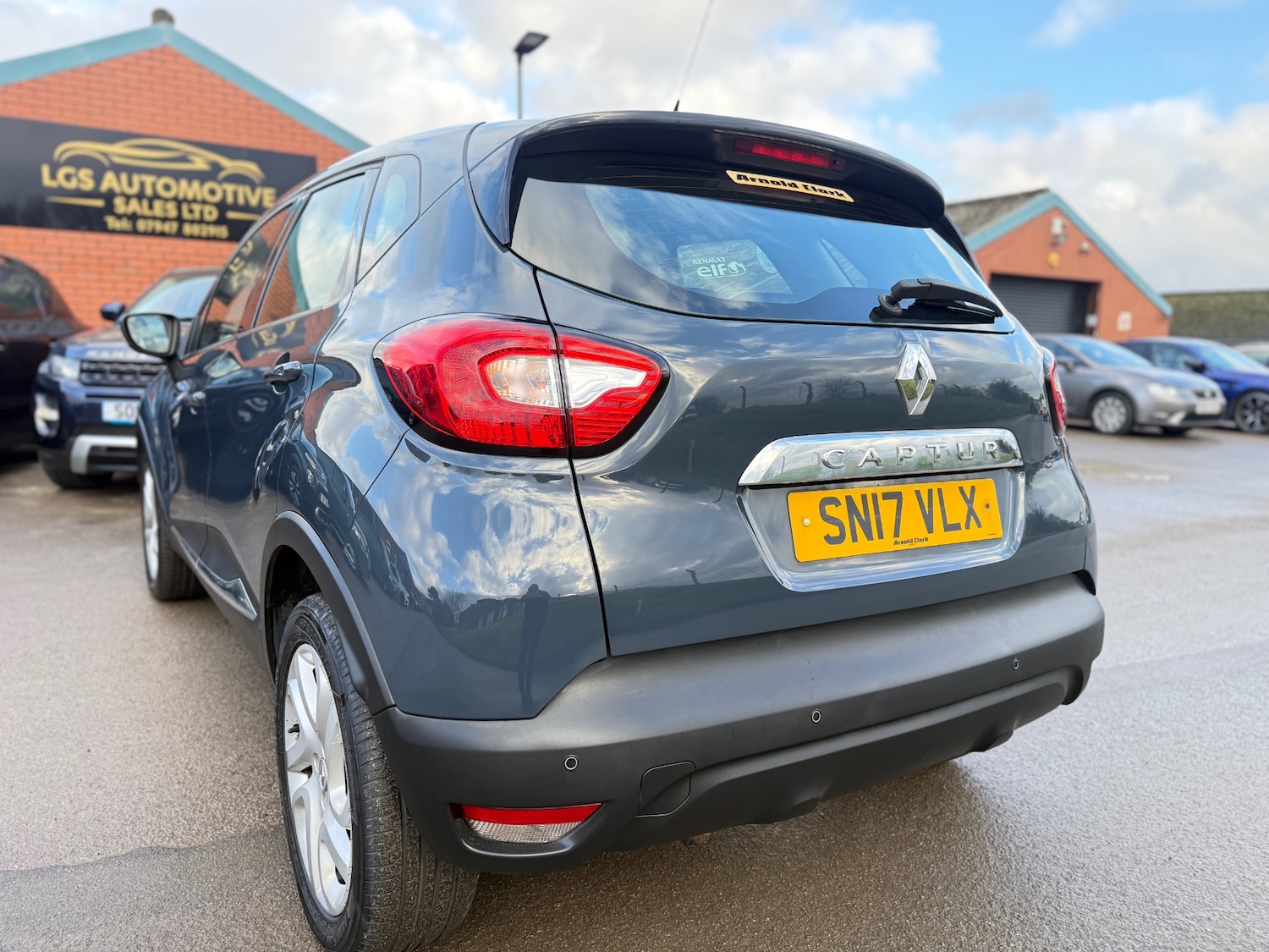 Used Renault Captur 2017 for sale - 77264560: Photo 5