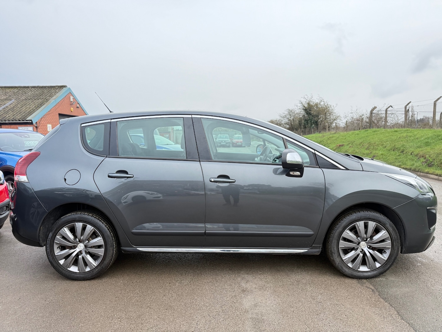 Used Peugeot 3008 2014 for sale - 77735893: Photo 5