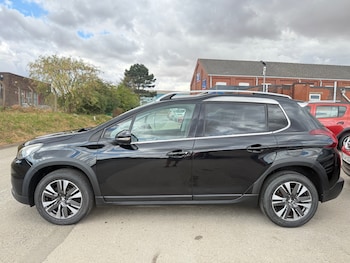 Used Peugeot 2008 2016 for sale - 79386448: Photo