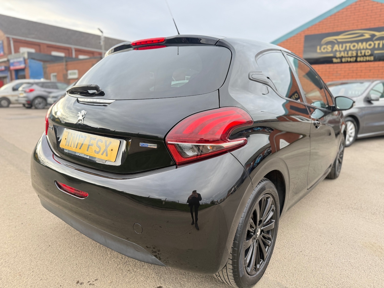Used Peugeot 208 2017 for sale - 77906814: Photo 8