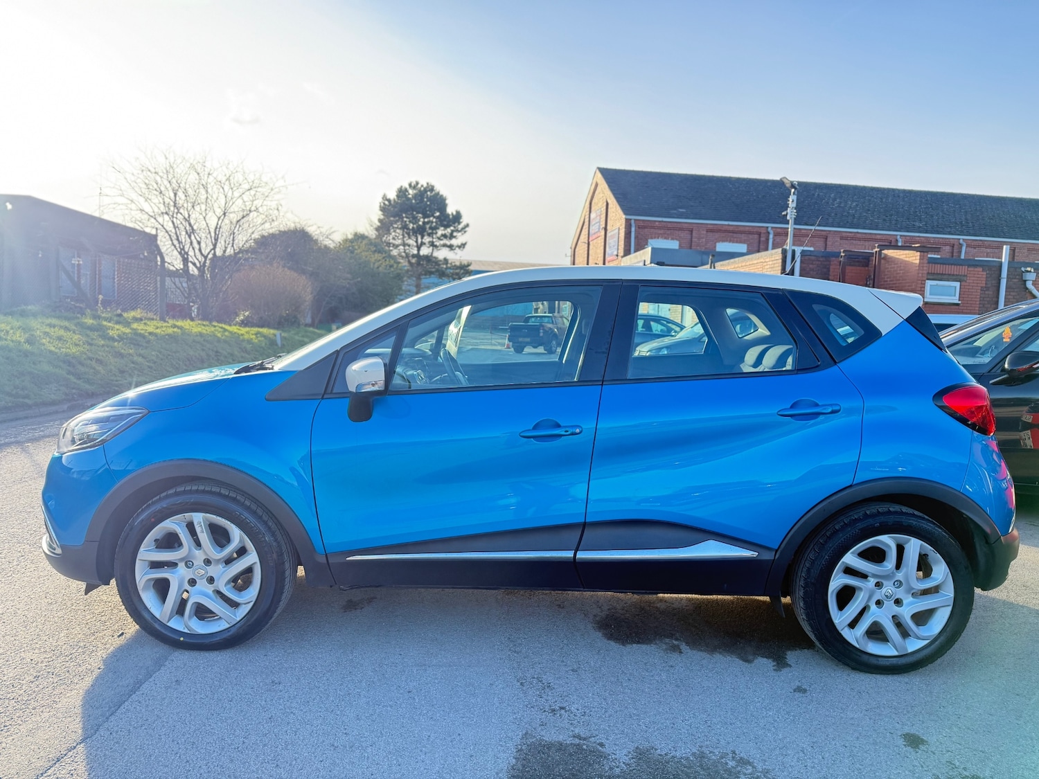 Used Renault Captur 2015 for sale - 77558435: Photo 4