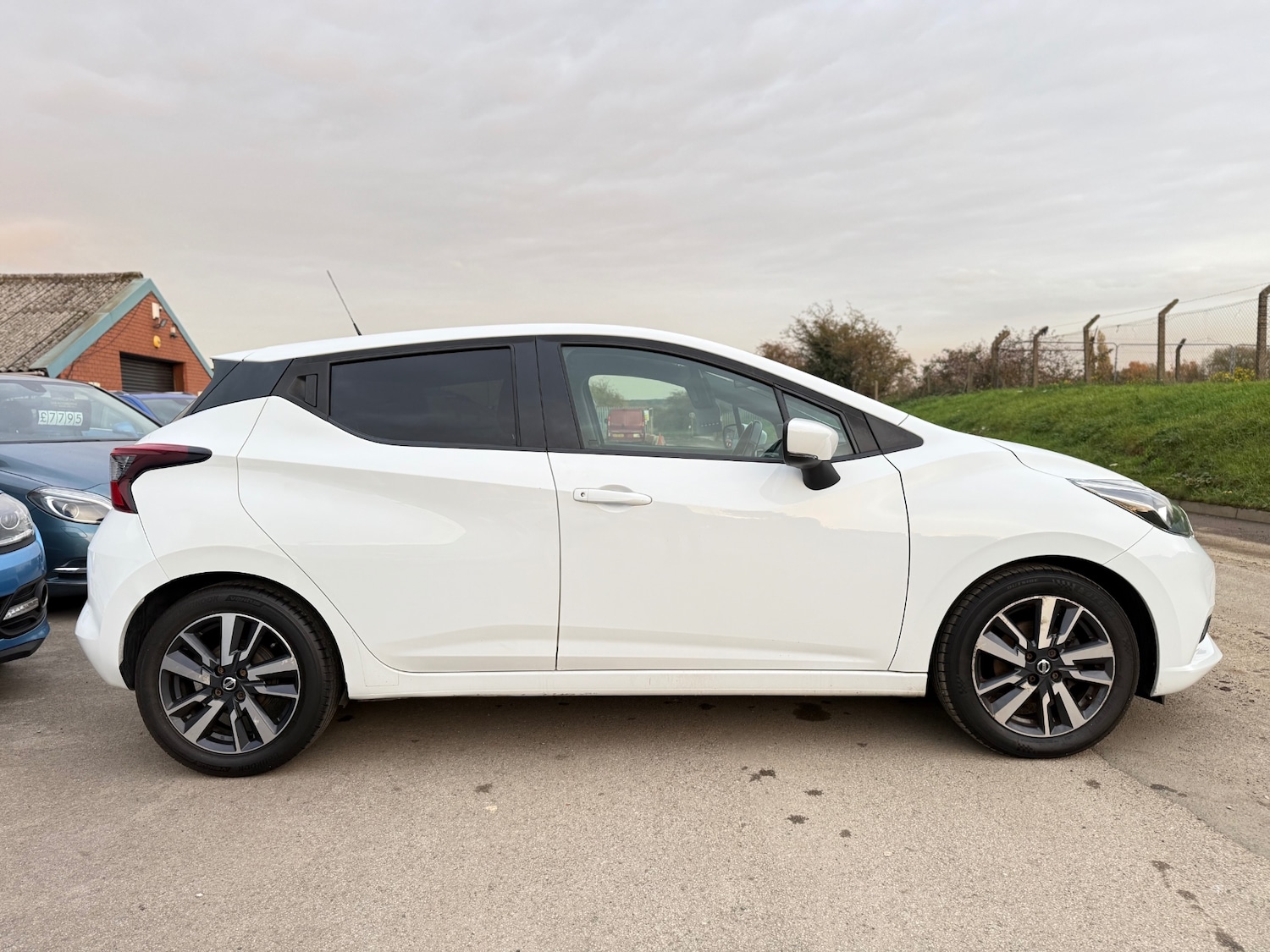 Used Nissan Micra 2017 for sale - 76497209: Photo 5