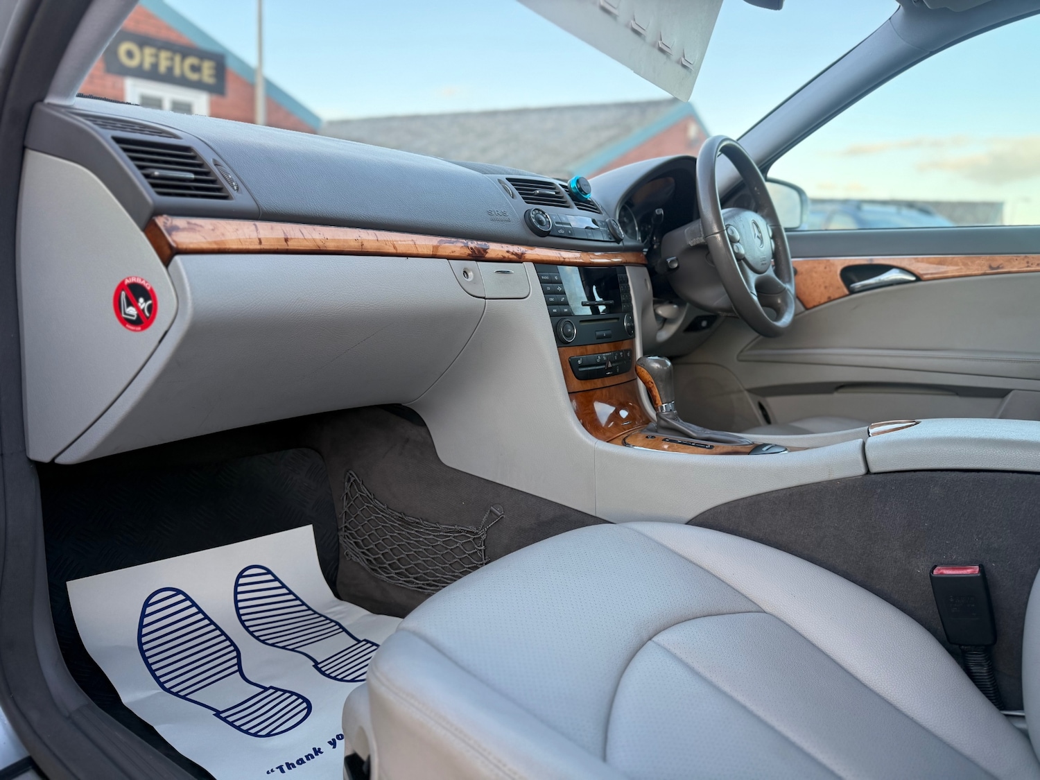 Used Mercedes-Benz E Class 2008 for sale - 76396729: Photo 15