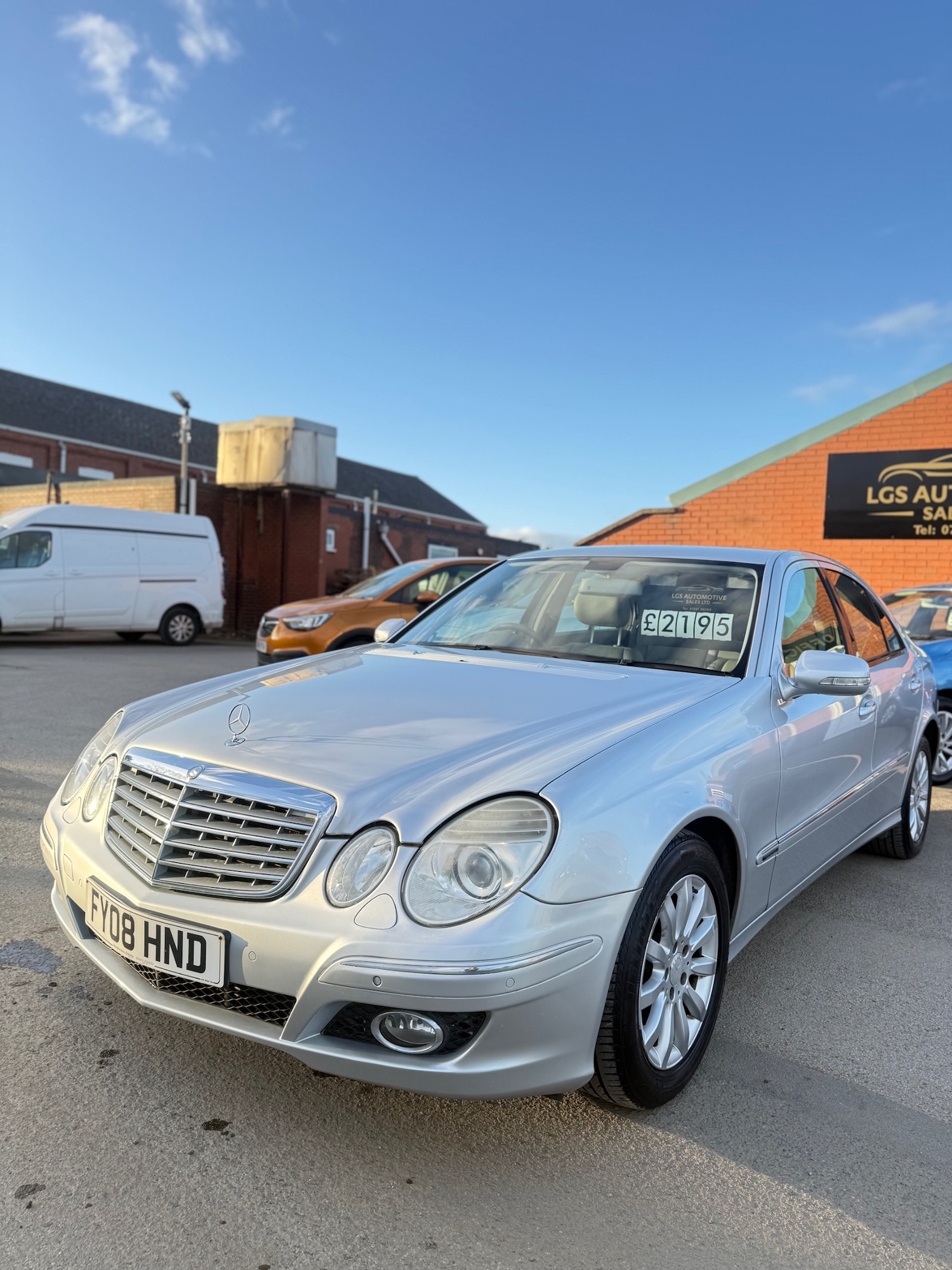 Used Mercedes-Benz E Class 2008 for sale - 76396729: Photo 3